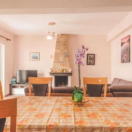Beachfront Apartment Хімара Екстер'єр фото