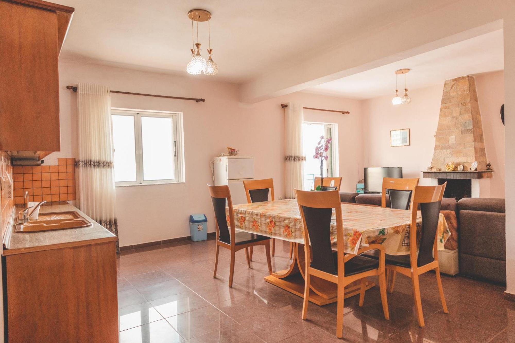 Beachfront Apartment Хімара Екстер'єр фото