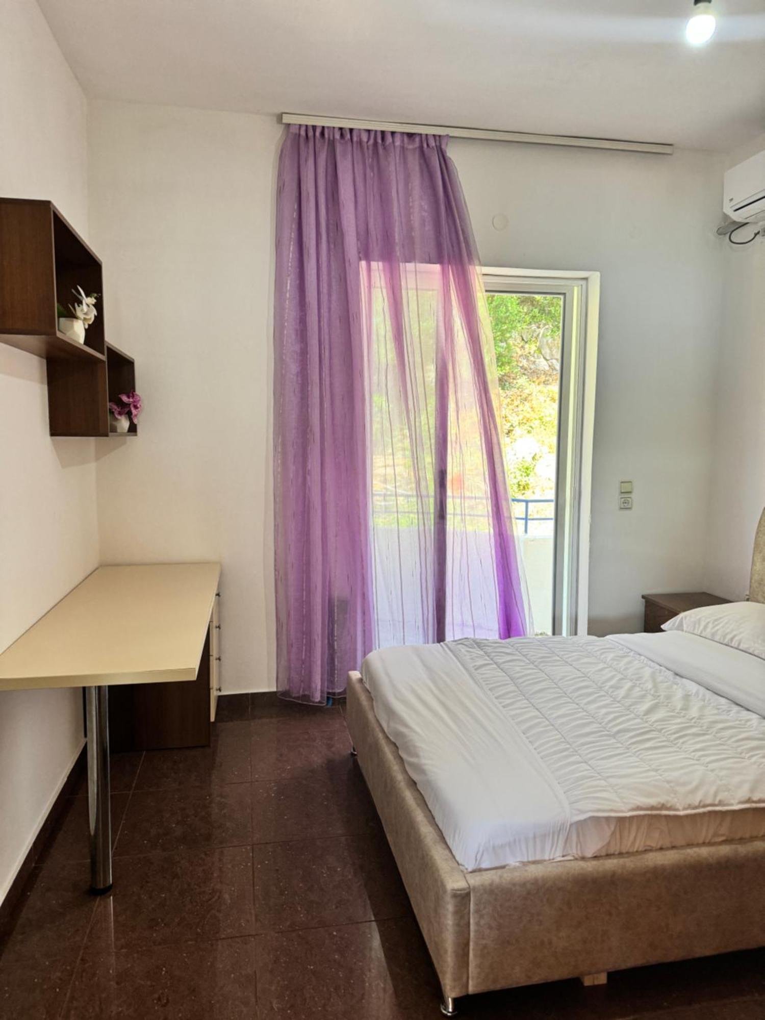 Beachfront Apartment Хімара Екстер'єр фото